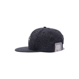SNAPBACK BOX CAP - Black