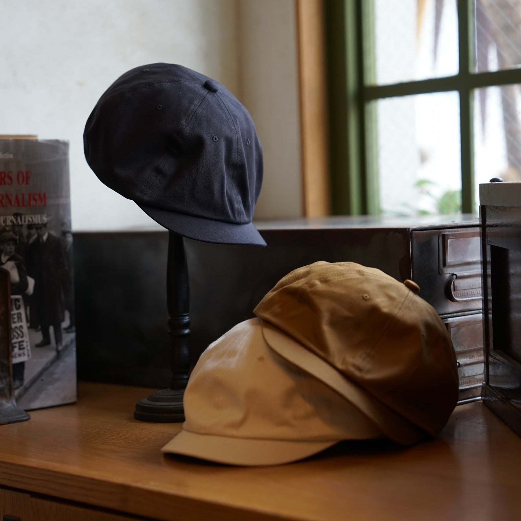 【NEWS PAPER CAP】