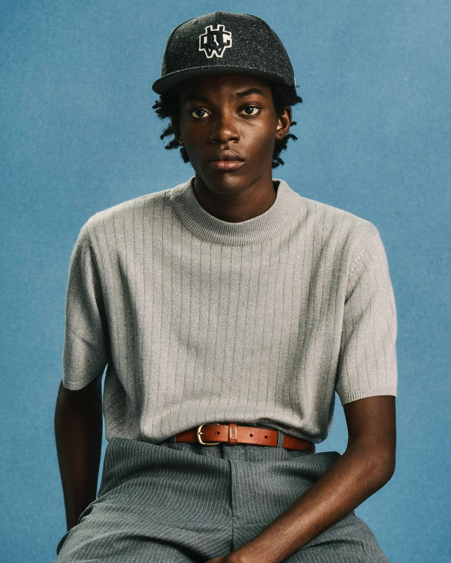 SNAPBACK BOX CAP - Black