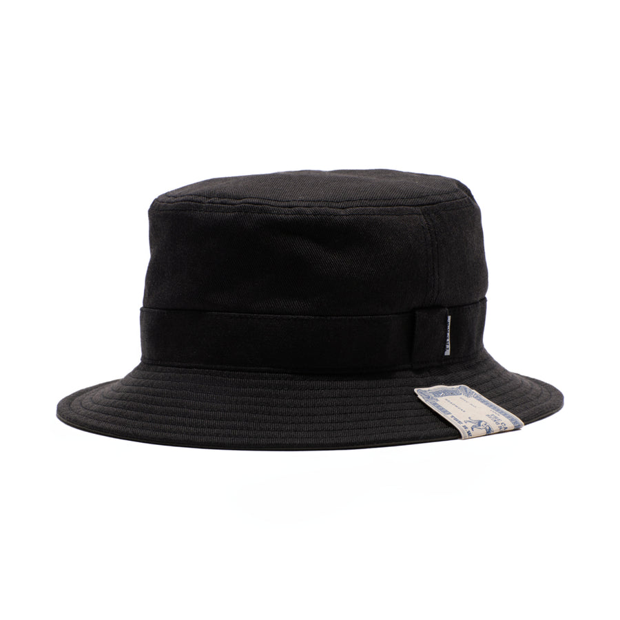 BUCKET HAT