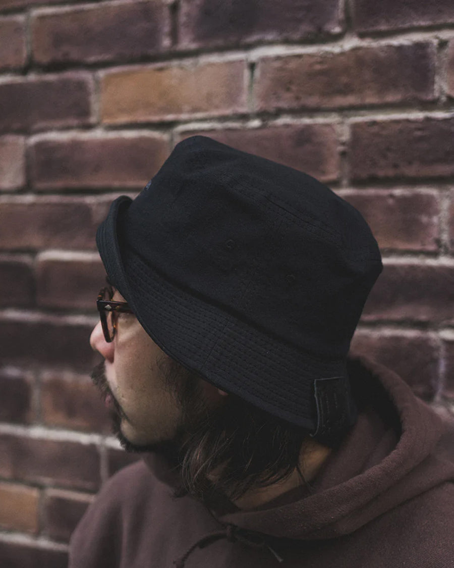 TRUCKER BUCKET HAT-B