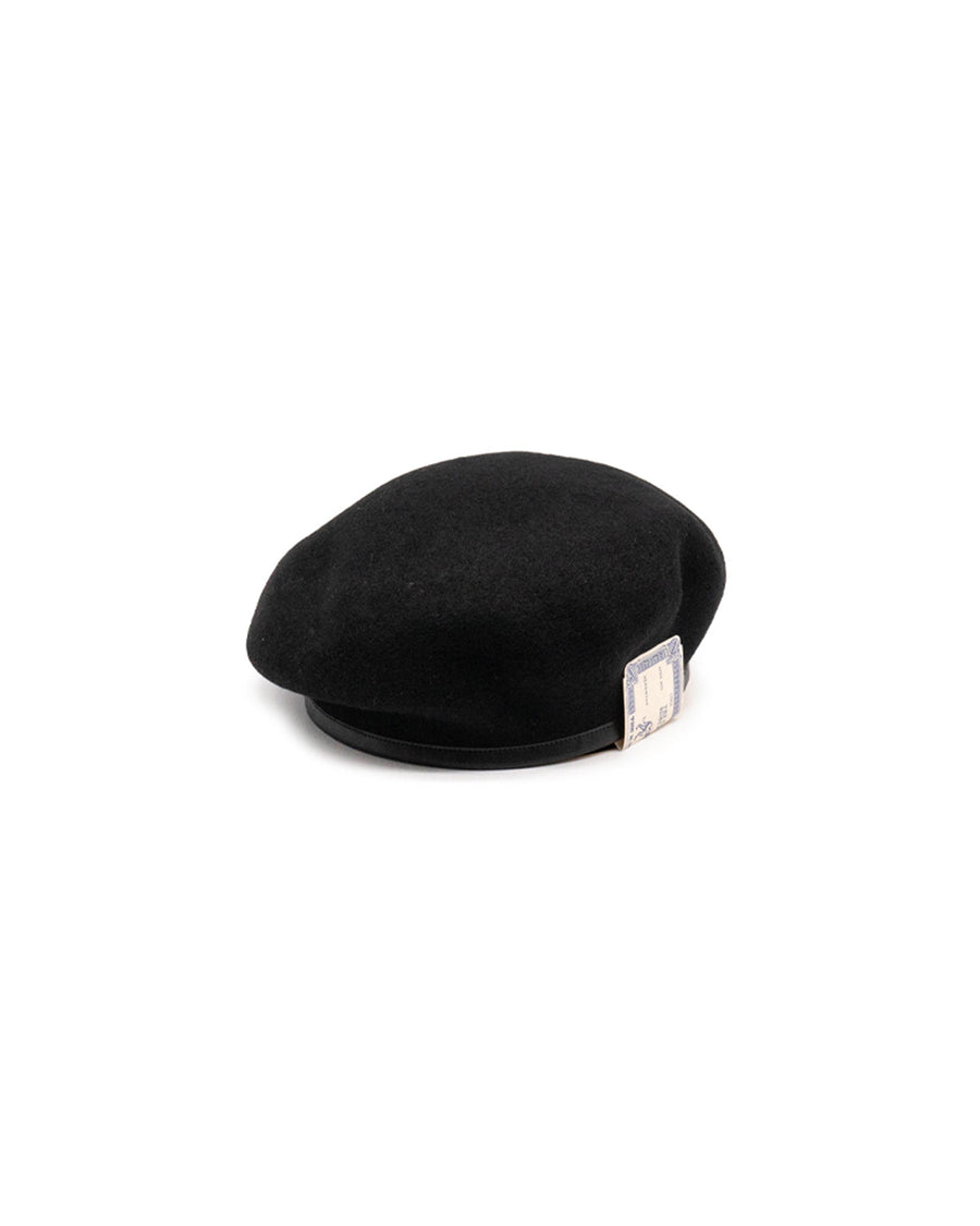 LEATHER BERET 63