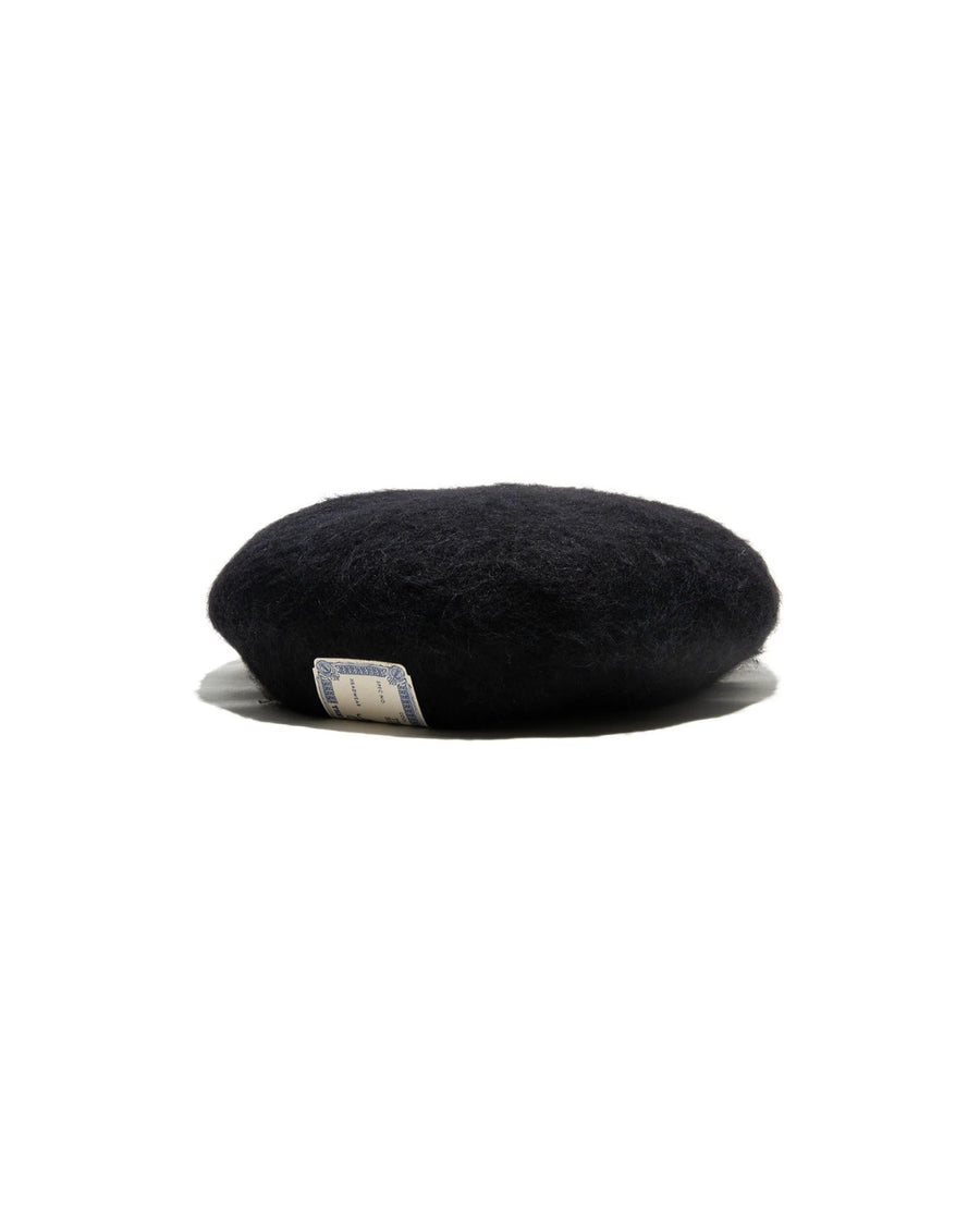 LEATHER WAPPEN FLUFFY BERET - Black